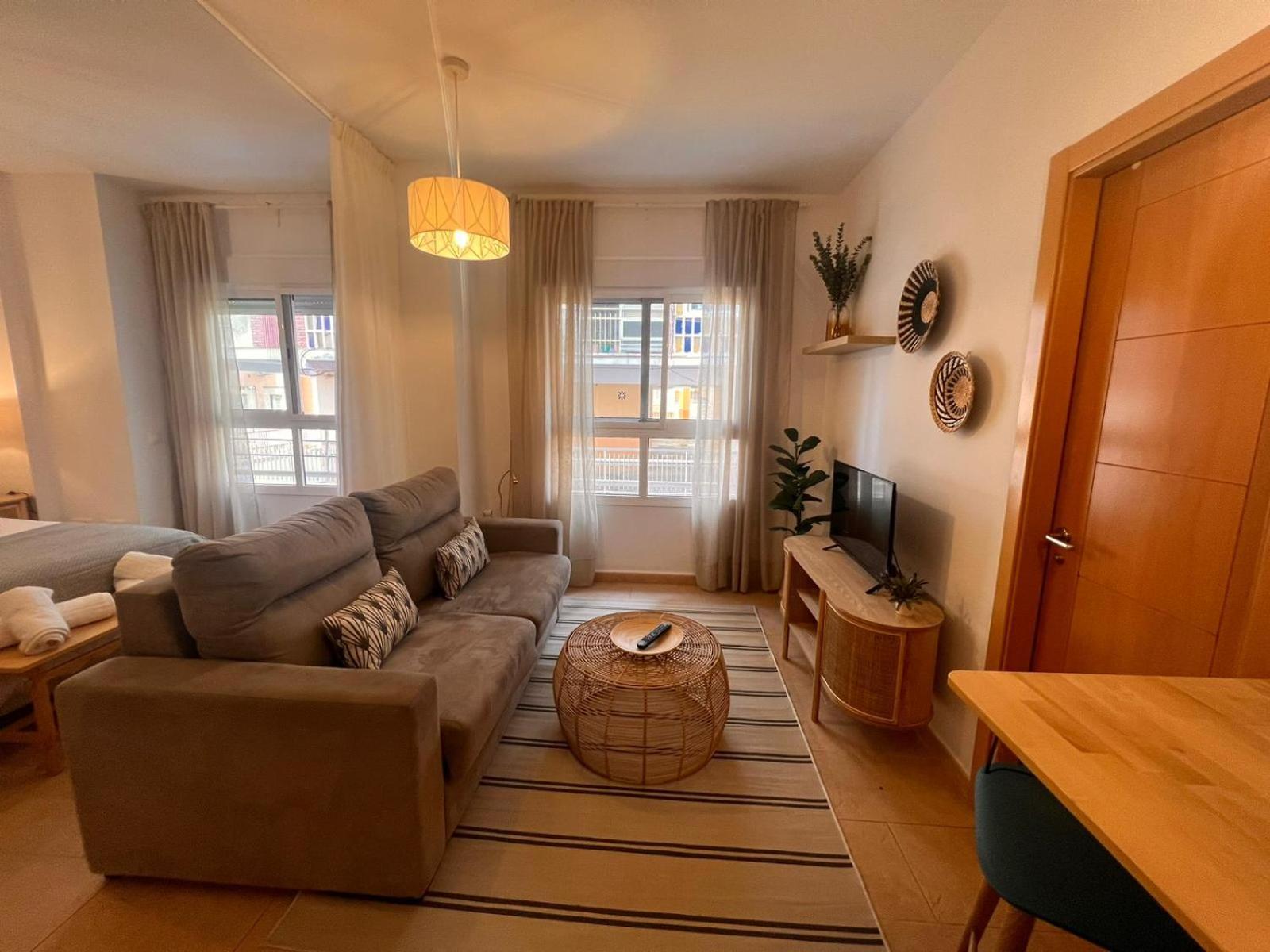 Apartaments Loft Plaza Bailen Centro マラガ エクステリア 写真